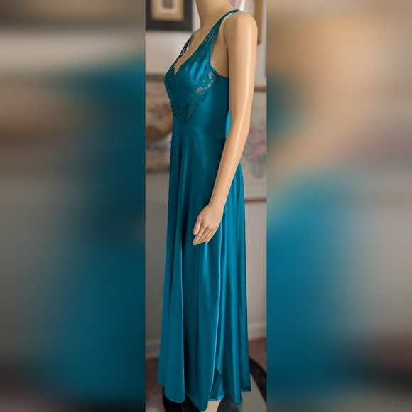 Teal Lace-Trimmed Night Gown - Picture 4 of 8